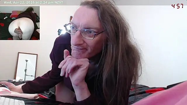 CDAdalyn online show from 04-22-26, 02:25