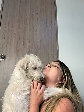 lunablossom  online show from 01-24-25, 04:16