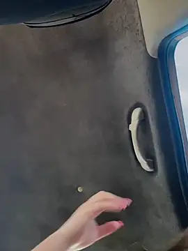 lunablossom  online show from 10-12-25, 08:30