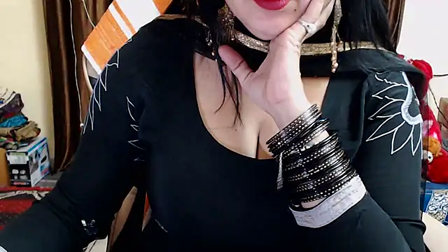 Snapshot of Naughty_Kashish chatting on 12-14-24, 05:07 Naughty Kashish online show from 12-14-24, 05:07