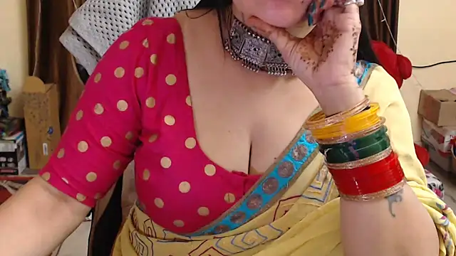 Snapshot of Naughty_Kashish chatting on 03-04-25, 09:29 Naughty Kashish online show from 03-04-25, 09:29