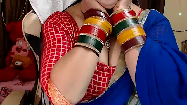 Snapshot of Naughty_Kashish chatting on 10-17-25, 05:43 Naughty Kashish online show from 10-17-25, 05:43