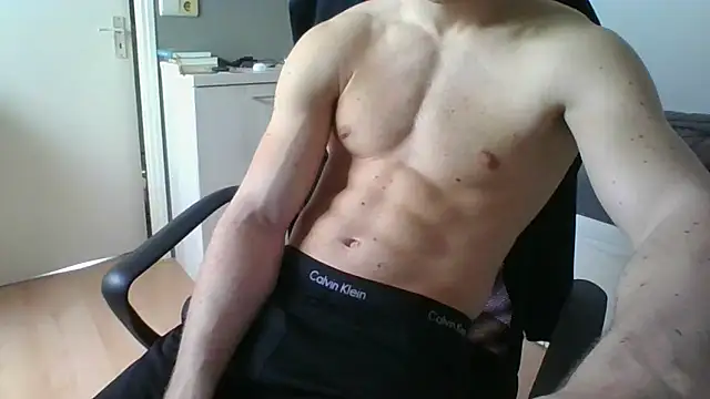 RamonJoosse2002 online show from 02-24-26, 12:36