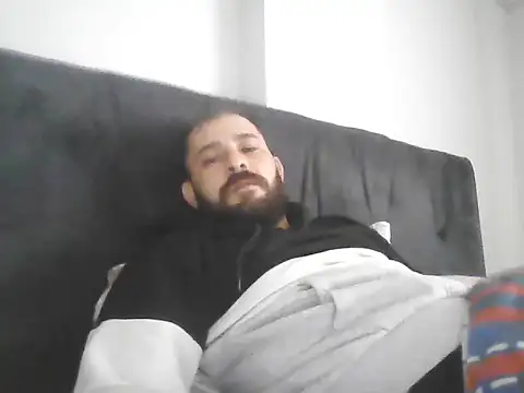 NiiiRvaNaa online show from 11-13-25, 05:17