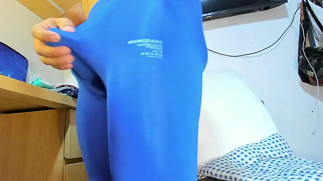 MikeMiller2 online show from 04-12-26, 03:11