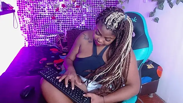 niawk  online show from 11-25-25, 04:40