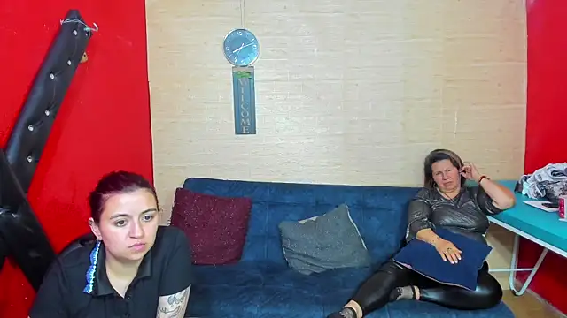 lesbiancuple online show from 11-08-25, 01:17