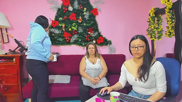 lesbiancuple online show from 02-02-26, 12:37