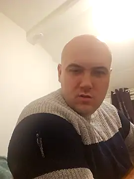 Snapshot of mario890605 chatting on 09-14-25, 09:14 mario890605 online show from 09-14-25, 09:14