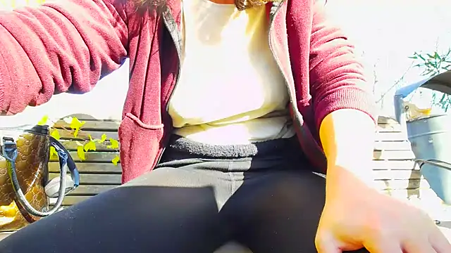 SquirtyMellissaLabia online show from 11-03-25, 06:47