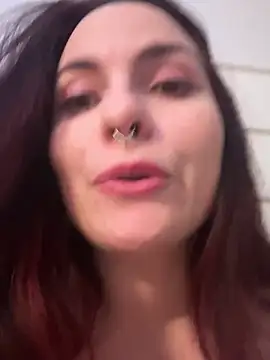 LunaMoongirl online show from 01-22-25, 04:44