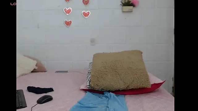 Dulce Anita online show from 11-19-25, 07:30