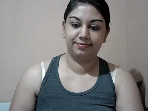 Snapshot of bellachow10 chatting on 05-05-26, 07:16 bellachow10 online show from 05-05-26, 07:16
