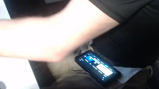 Snapshot of QueenDenizeAndTheCaptain chatting on 04-05-26, 11:35 QueenDenizeAndTheCaptain online show from 04-05-26, 11:35