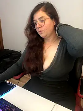 kayortiiz online show from 11-04-25, 11:37