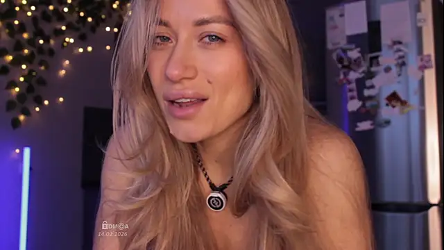 Blondie Bunny online show from 02-14-26, 03:25