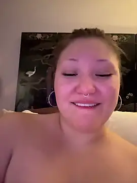 Snapshot of RosieDixx chatting on 12-25-24, 12:26 RosieDixx online show from 12-25-24, 12:26