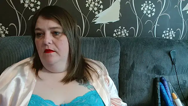 Snapshot of HouseWifeWhore_Milf chatting on 03-07-25, 02:56 HouseWifeWhore Milf online show from 03-07-25, 02:56