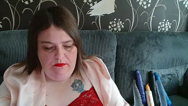 Snapshot of HouseWifeWhore_Milf chatting on 09-23-25, 12:19 HouseWifeWhore Milf online show from 09-23-25, 12:19