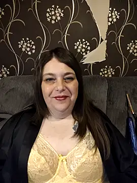 HouseWifeWhore Milf online show from 05-12-26, 09:34