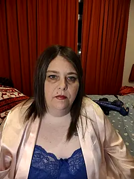 HouseWifeWhore Milf online show from 05-13-26, 09:55
