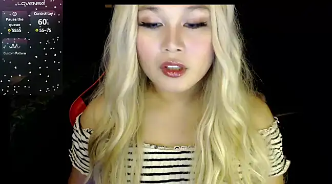 Snapshot of stacey_wills44 chatting on 01-30-25, 12:37 stacey wills44 online show from 01-30-25, 12:37