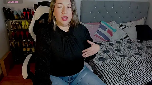 Snapshot of isabella_rossse chatting on 11-05-25, 12:49 isabella rossse online show from 11-05-25, 12:49