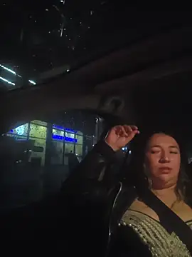 Snapshot of isabella_rossse chatting on 11-18-25, 11:59 isabella rossse online show from 11-18-25, 11:59