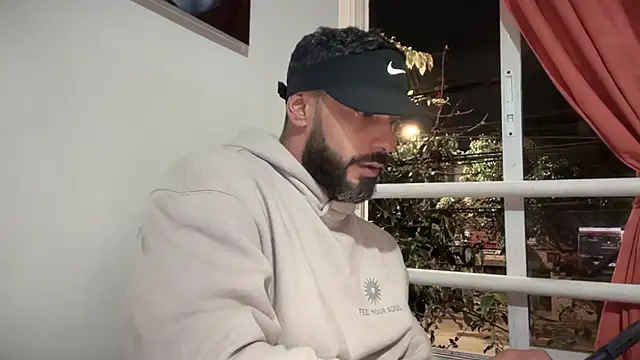 romeolovedark online show from 10-31-25, 06:47