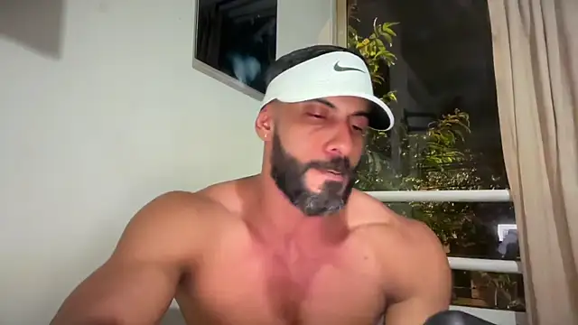 Snapshot of romeolovedark chatting on 05-16-26, 07:38 romeolovedark online show from 05-16-26, 07:38