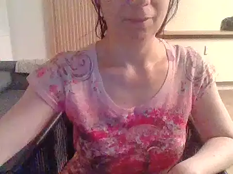 Snapshot of Moi_Lina chatting on 07-16-26, 10:38 Moi Lina online show from 07-16-26, 10:38