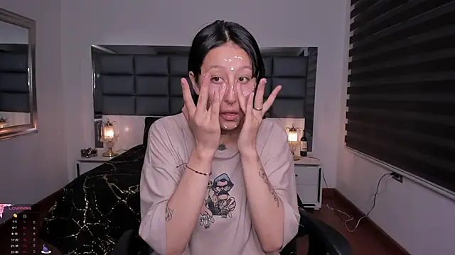 Mariana Joness online show from 11-08-25, 02:01