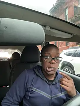 ChocolateBuns101 online show from 12-17-24, 12:54