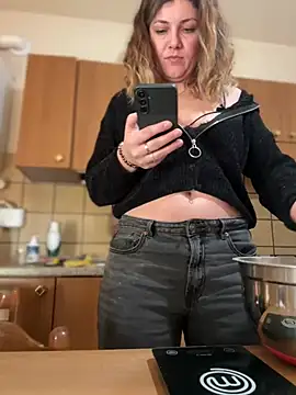 DaisyVibesss online show from 01-15-25, 09:24