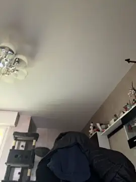 DaisyVibesss online show from 04-23-26, 10:58