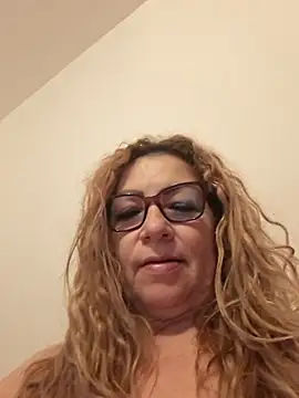 gisela27 online show from 07-30-26, 04:00