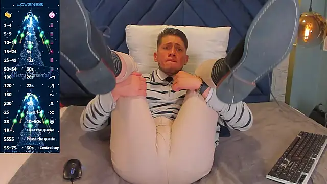 SebastianMaximoff online show from 12-31-24, 03:20