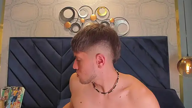 SebastianMaximoff online show from 01-04-25, 12:16