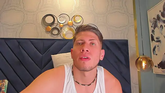 SebastianMaximoff online show from 01-04-25, 06:19