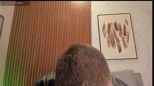 SebastianMaximoff online show from 09-28-25, 01:38