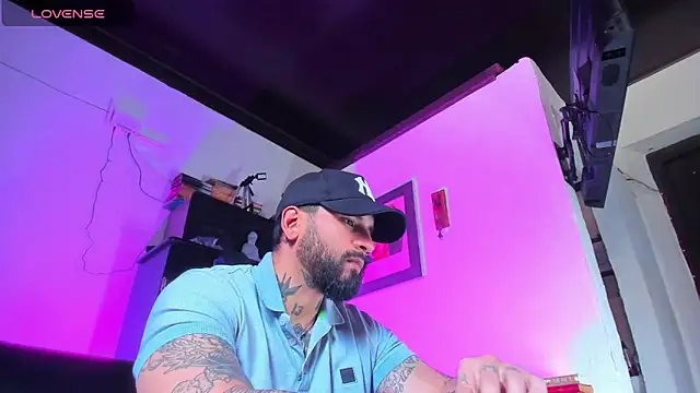 CamiloGray  online show from 09-16-25, 01:45