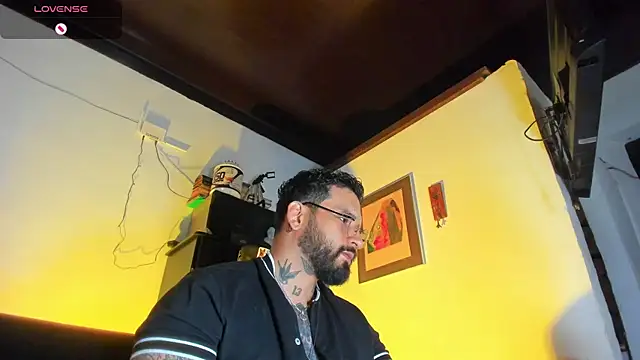 CamiloGray  online show from 09-29-25, 02:55