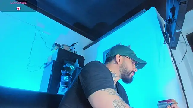 CamiloGray  online show from 10-09-25, 01:42