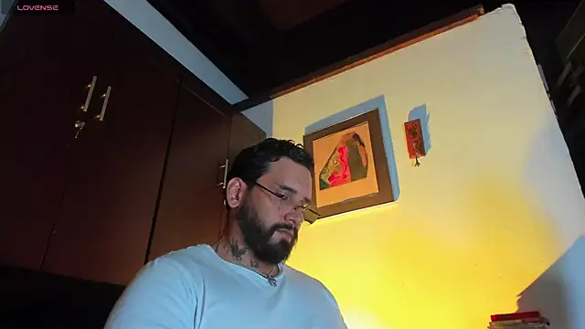 CamiloGray  online show from 04-22-26, 03:24