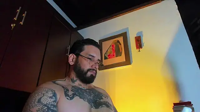Snapshot of CamiloGray_ chatting on 06-09-26, 01:12 CamiloGray online show from 06-09-26, 01:12