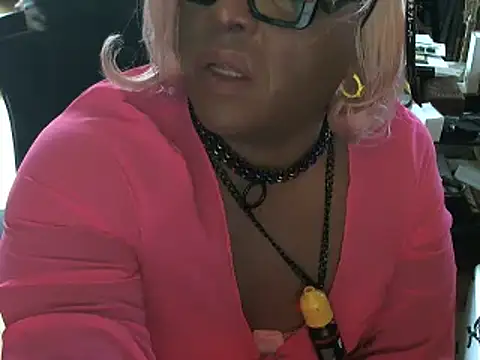 Snapshot of Gray-Platinum-Orchid chatting on 01-01-25, 05:33 Gray-Platinum-Orchid online show from 01-01-25, 05:33