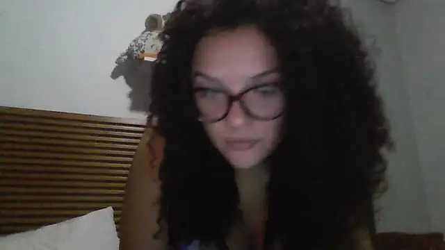 Snapshot of amorcaradepau_ chatting on 06-04-26, 01:22 amorcaradepau online show from 06-04-26, 01:22