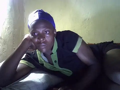 cute-shamza online show from 10-31-25, 05:14