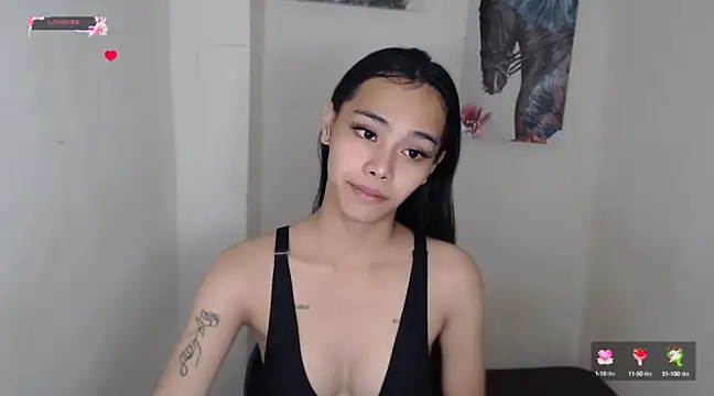 Snapshot of shecutie69 chatting on 02-18-25, 10:36 shecutie69 online show from 02-18-25, 10:36