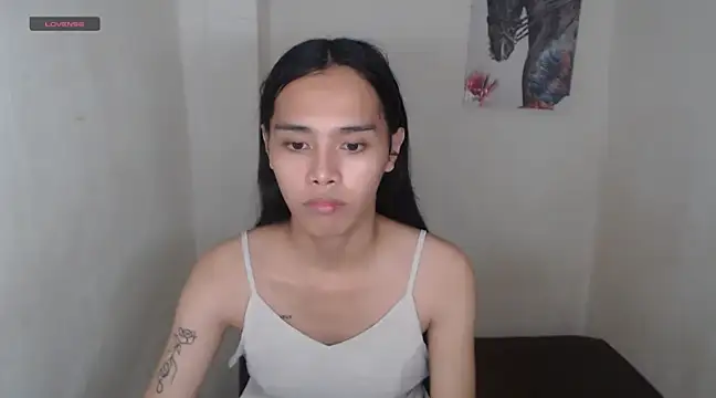 Snapshot of shecutie69 chatting on 02-22-25, 12:49 shecutie69 online show from 02-22-25, 12:49